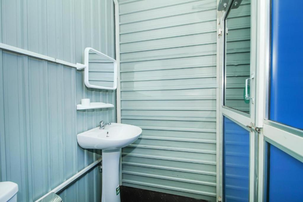 Katunayaka Airport A4 Transit Hub - Eco Chalets מראה חיצוני תמונה