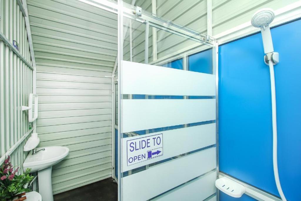 Katunayaka Airport A4 Transit Hub - Eco Chalets מראה חיצוני תמונה