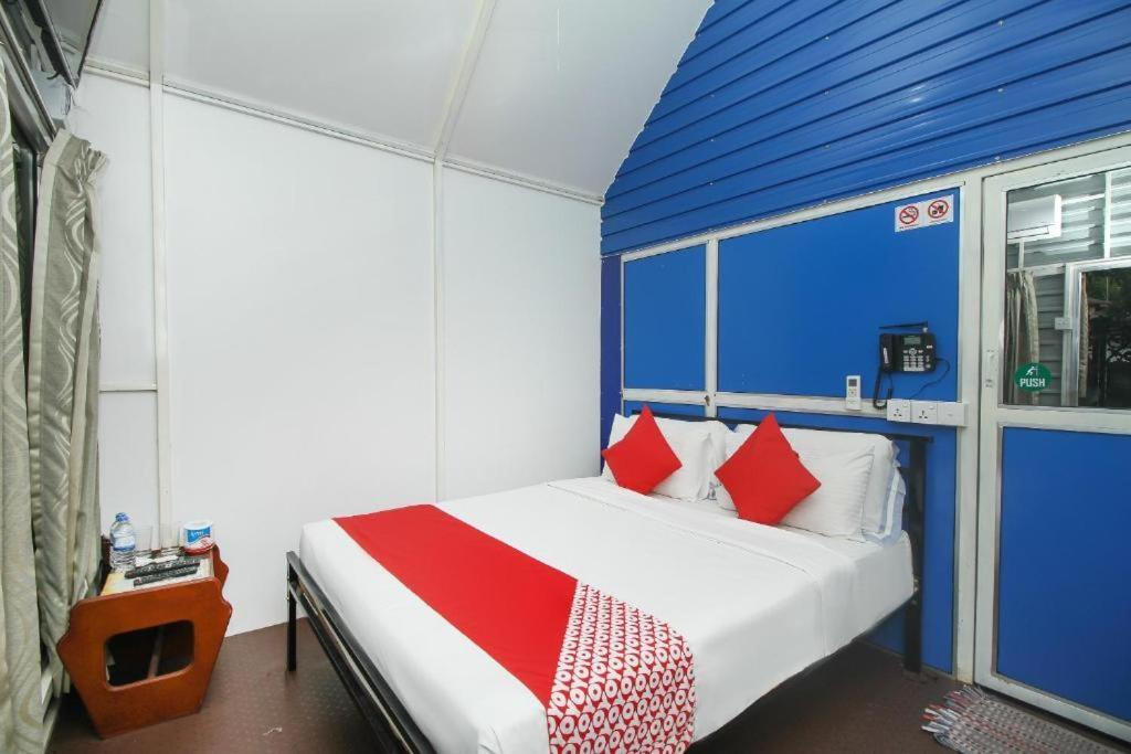 Katunayaka Airport A4 Transit Hub - Eco Chalets מראה חיצוני תמונה